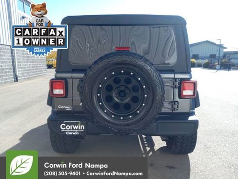 Used 2022 Jeep Wrangler Sport image 4
