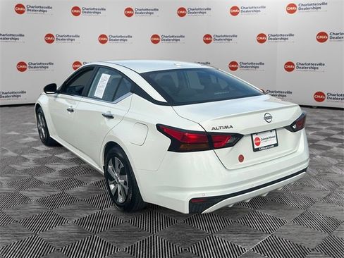 Certified 2025 Nissan Altima 2.5 S image 3