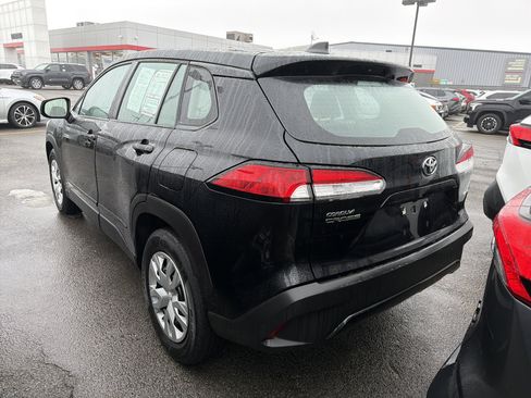 Used 2023 Toyota Corolla Cross L image 5