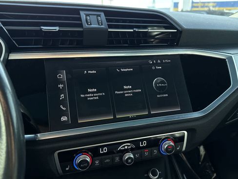 Used 2023 Audi Q3 2.0T Premium image 18