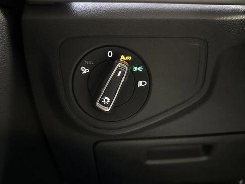 Used 2022 Volkswagen Atlas SEL Premium image 25