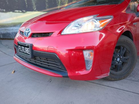 Used 2012 Toyota Prius Four image 8