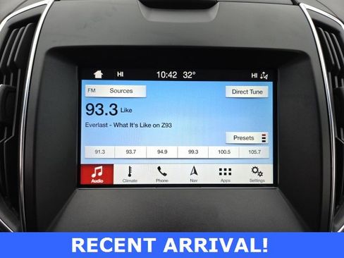 Used 2019 Ford Edge Titanium w/ Canadian Touring Package image 64