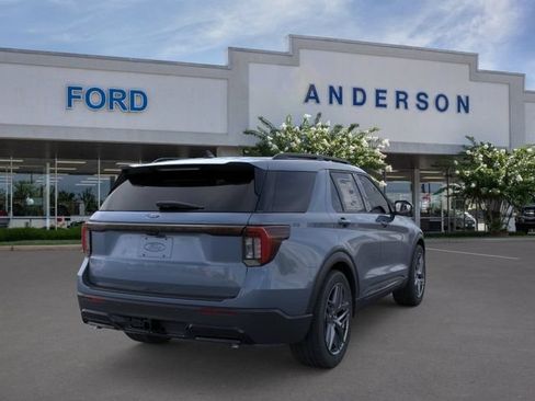 New 2026 Ford Explorer ST-Line w/ ST-Line Street Pack RWD image 8