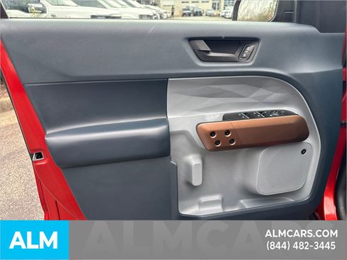 Used 2023 Ford Maverick Lariat w/ Lariat Luxury Package image 13