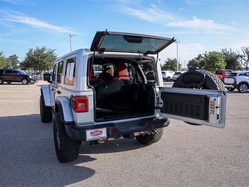 Used 2024 Jeep Wrangler Unlimited Rubicon 392 image 27