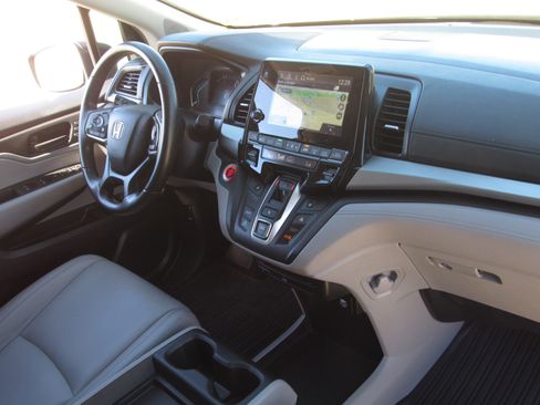 Certified 2018 Honda Odyssey EX-L image 10