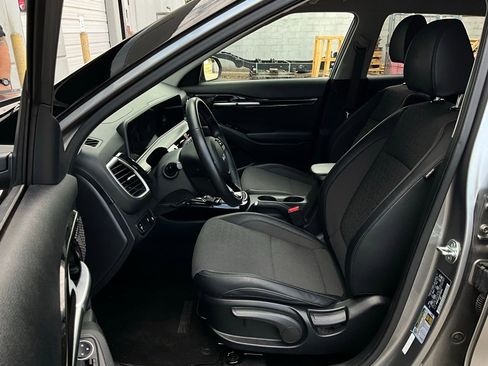 Used 2025 Kia Seltos S image 9