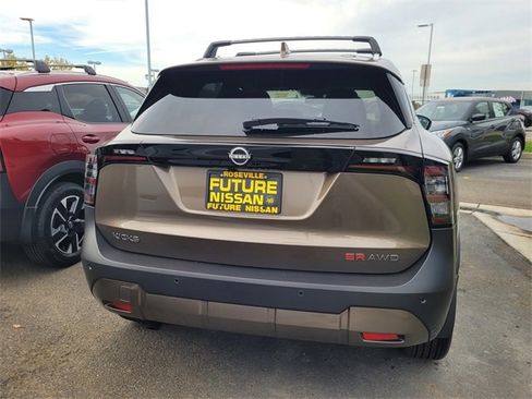 New 2026 Nissan Kicks SR image 5