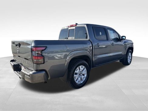 Used 2022 Nissan Frontier SV image 6