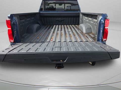 Used 2026 Chevrolet Silverado 2500 High Country w/ High Country Premium Package AWD/4WD image 14