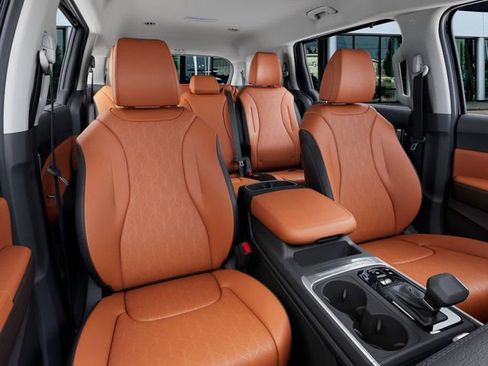 New 2026 Kia Carnival EX image 15