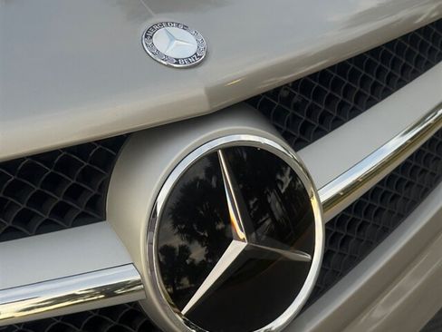 Used 2009 Mercedes-Benz SL 550 image 5