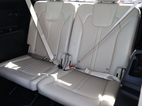 Used 2025 Kia Sorento SX image 23