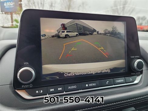 Used 2025 Nissan Rogue S image 26