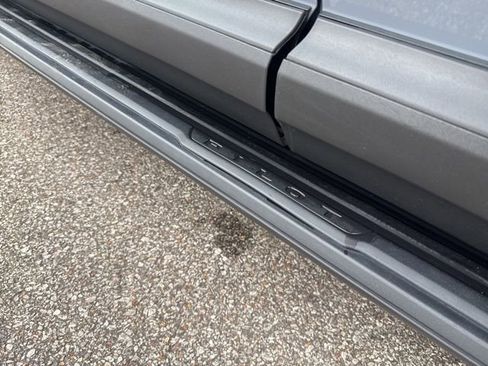 Used 2025 Honda Pilot Black Edition image 11