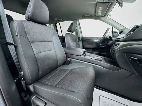 Used 2025 Honda Ridgeline Sport image 35
