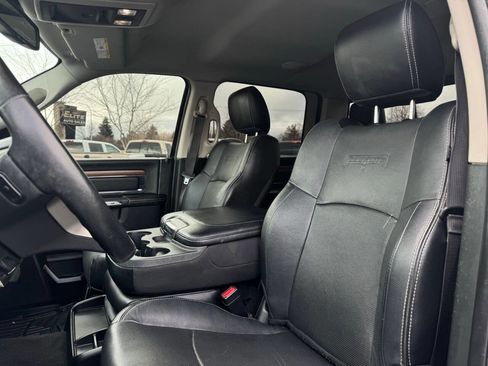 Used 2017 RAM 1500 Laramie image 13