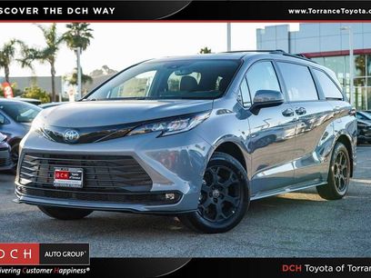 New 2025 Toyota Sienna XLE Woodland Edition