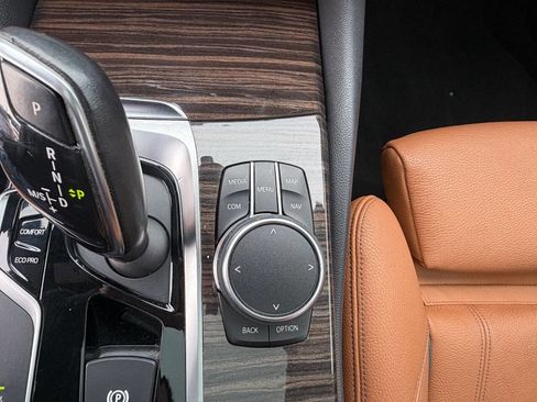 Used 2018 BMW 540i RWD image 35