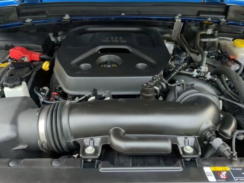 Used 2024 Jeep Wrangler Sport S image 26