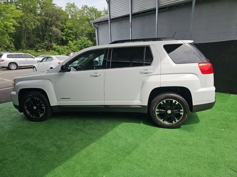 Used 2017 GMC Terrain SLE w/ Nightfall Package AWD/4WD image 8