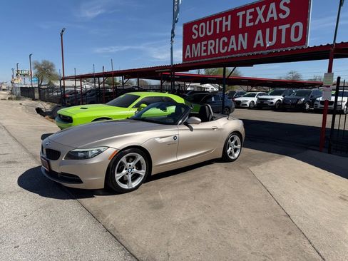 Used 2011 BMW Z4 sDrive30i w/ Premium Pkg image 5