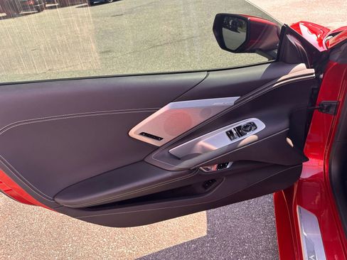 Used 2021 Chevrolet Corvette Stingray Preferred Cpe w/ Z51 Performance Package RWD image 13