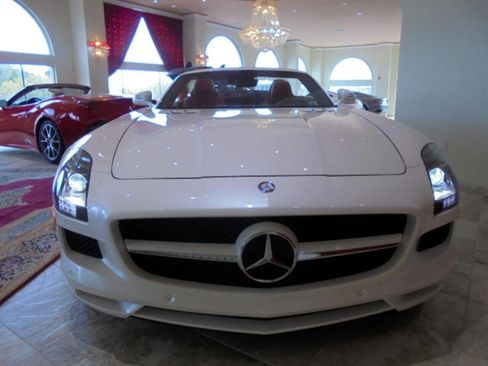 Used 2012 Mercedes-Benz SLS AMG Roadster image 37