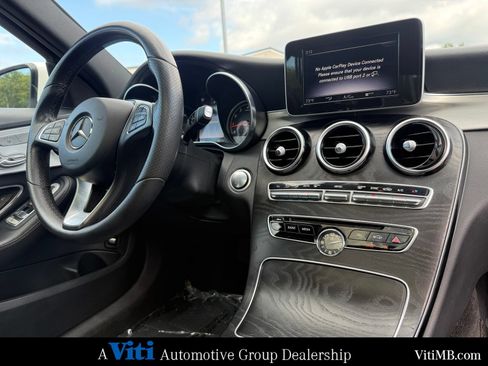 Used 2018 Mercedes-Benz C 300 4MATIC Sedan image 31