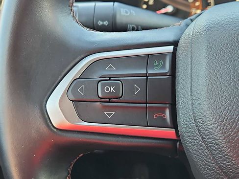 Used 2022 Jeep Compass Limited image 40