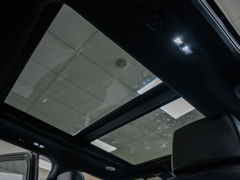 Certified 2023 Ford F150 Lariat w/ Equipment Group 502A High image 44