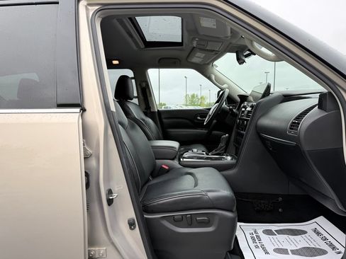 Used 2023 INFINITI QX80 Luxe w/ Cargo Package AWD/4WD image 11