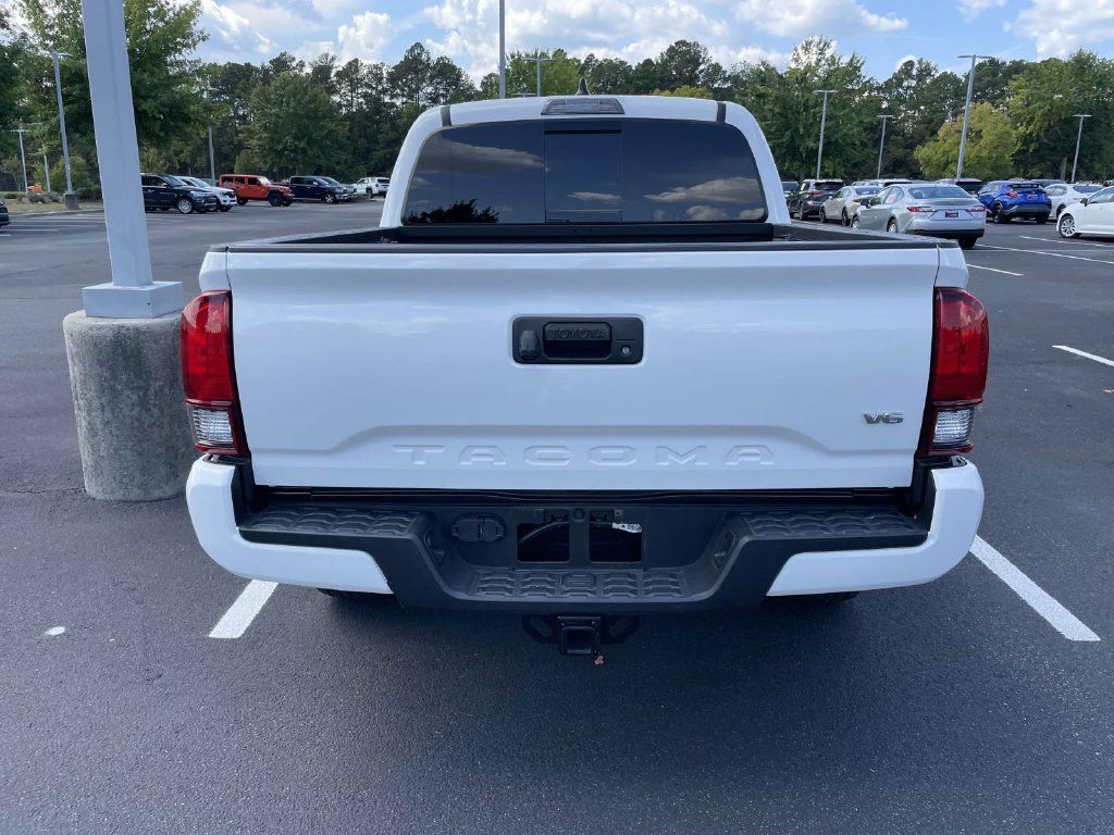 Used 2023 Toyota Tacoma SR5 w/ Technology Package RWD image 6