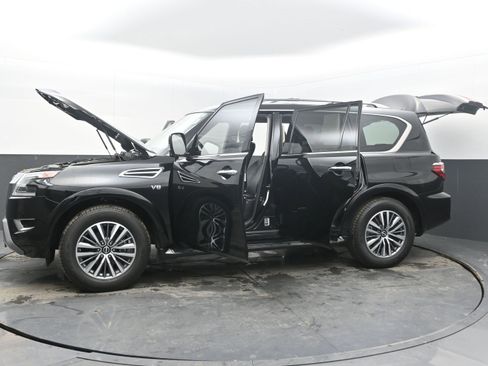 Used 2022 Nissan Armada SL image 40