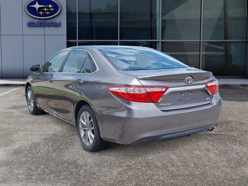 Used 2017 Toyota Camry SE FWD image 4