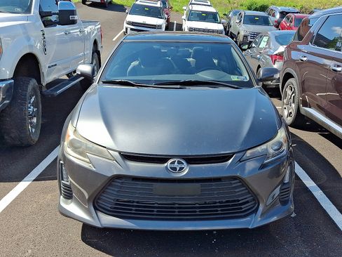 Used 2014 Scion tC FWD image 2
