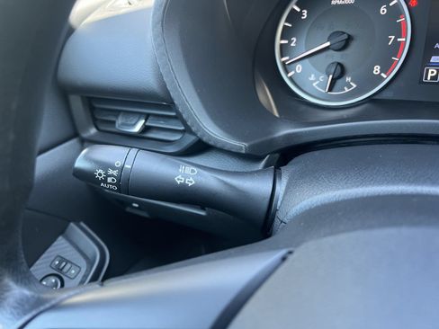 Used 2025 Nissan Sentra S FWD image 10