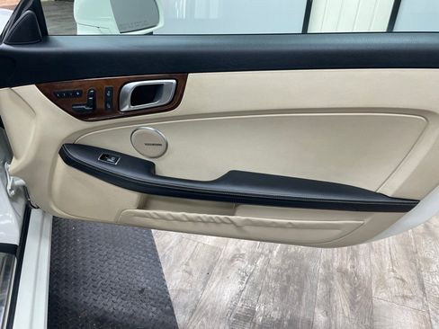 Used 2013 Mercedes-Benz SLK 250 250 image 36