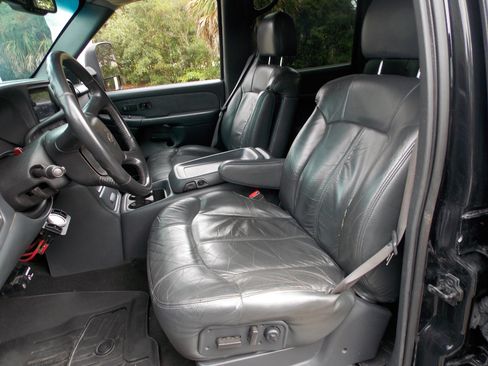 Used 2002 Chevrolet Silverado 3500 LT w/ Off-Road Skid Plate Pkg image 6