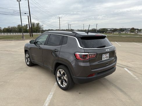Used 2018 Jeep Compass Limited w/ Navigation Group image 3