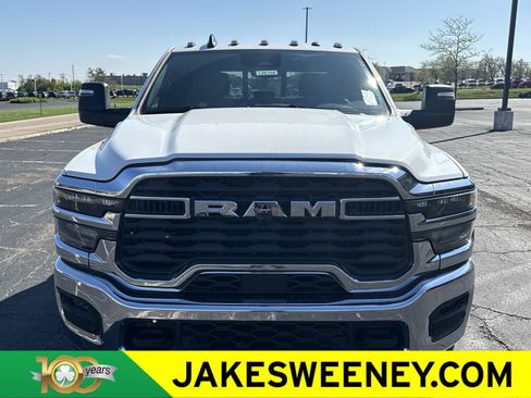 New 2026 RAM 2500 Tradesman AWD/4WD image 3