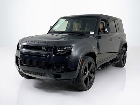 Used 2025 Land Rover Defender 110 X-Dynamic SE image 1