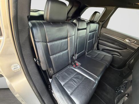 Used 2015 Jeep Grand Cherokee Limited image 16