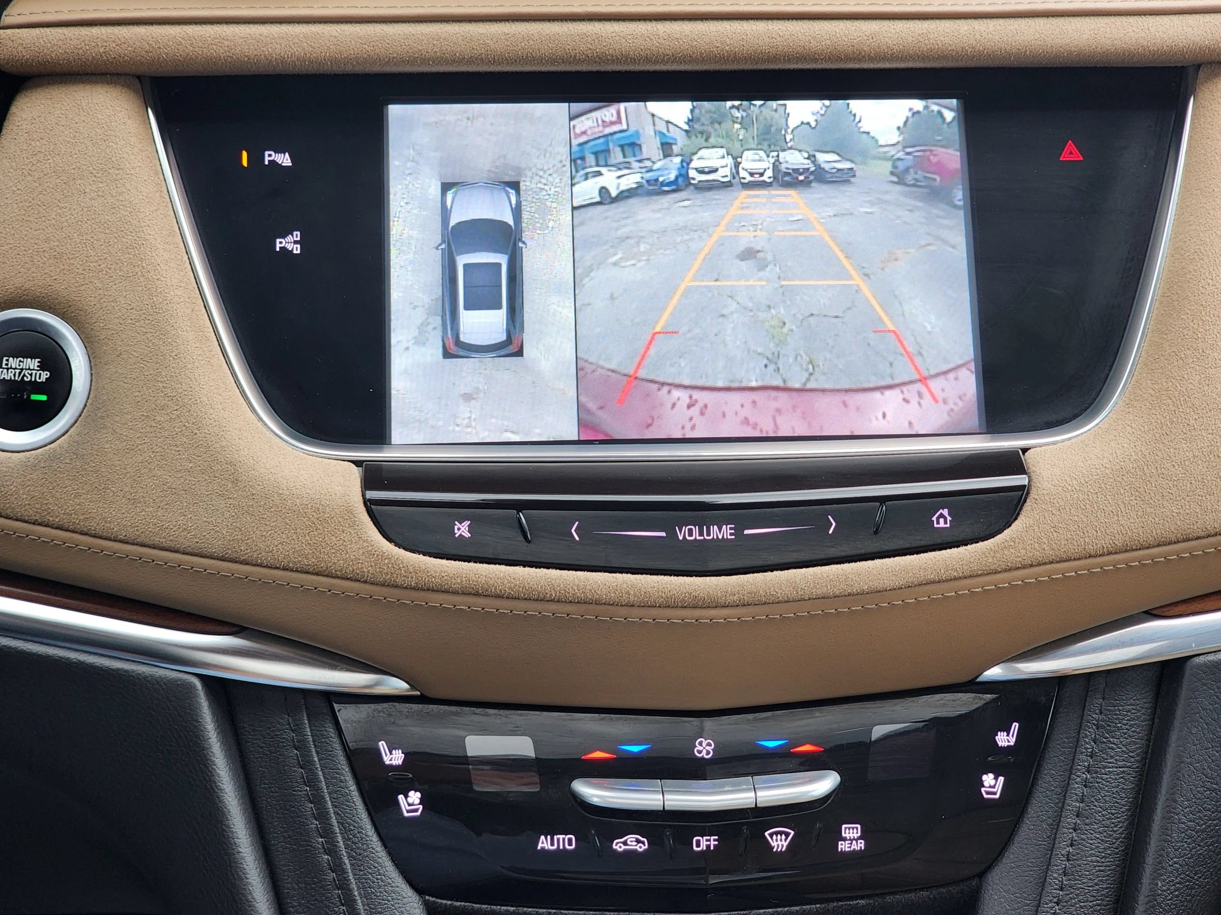Used 2017 Cadillac XT5 Platinum w/ Driver Assist Package AWD/4WD image 22