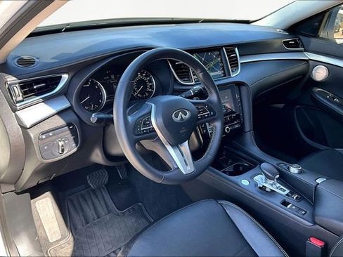 Used 2022 INFINITI QX50 Essential image 13