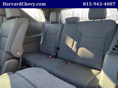 Used 2026 Chevrolet Traverse LT w/ Driver Confidence Package image 32