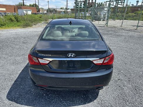 Used 2013 Hyundai Sonata SE w/ Navigation & Sunroof Pkg FWD image 7