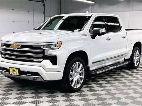 Used 2022 Chevrolet Silverado 1500 High Country w/ High Country Premium Package image 11