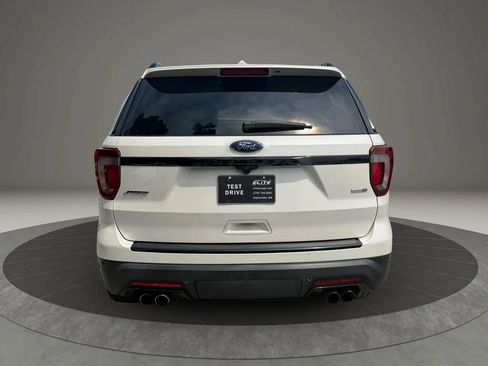 Used 2018 Ford Explorer Sport w/ Equipment Group 401A AWD/4WD image 5